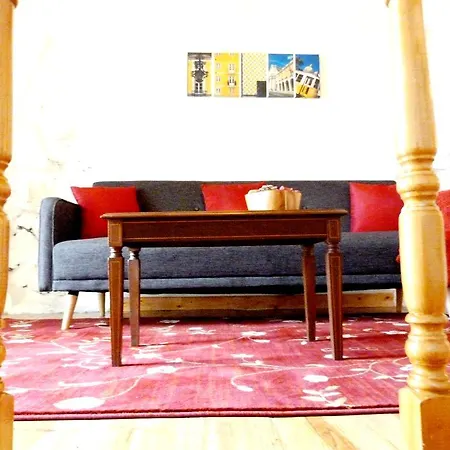 Remedios, 195 Apartment *